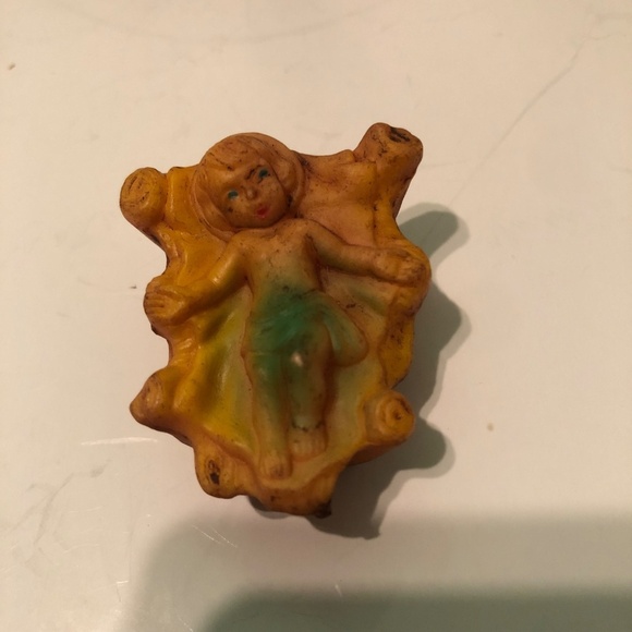 Vintage Nativity set of 12 plastic pieces in original box. - Picture 3 of 9
